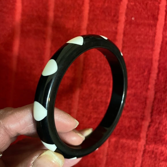 🐝 2/$10 Three lucite bracelets - Picture 2 of 8